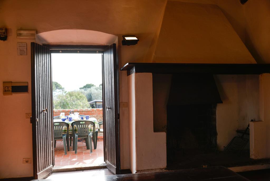Borgo La Dogana Hotel ตัวโร ซุล ตราซิเมโน ภายนอก รูปภาพ